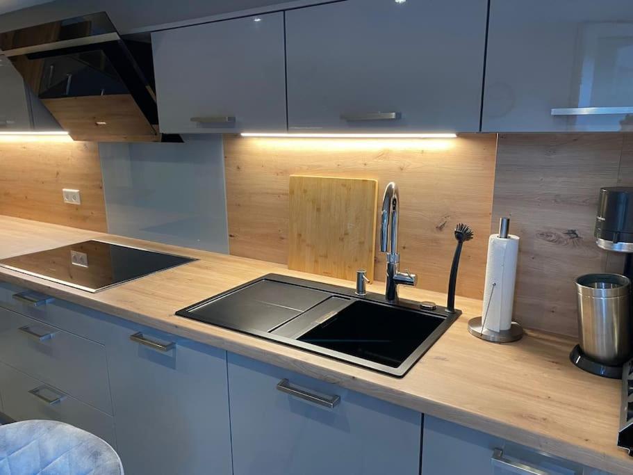 Ferienwohnung Hereinspaziert 빌헬름스하펜 외부 사진