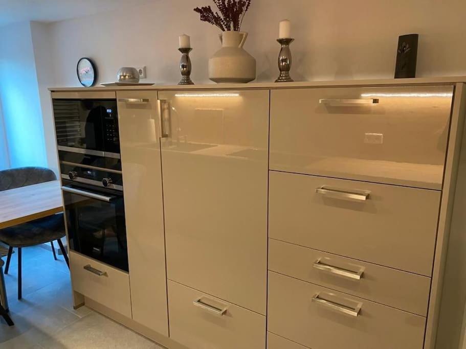 Ferienwohnung Hereinspaziert 빌헬름스하펜 외부 사진